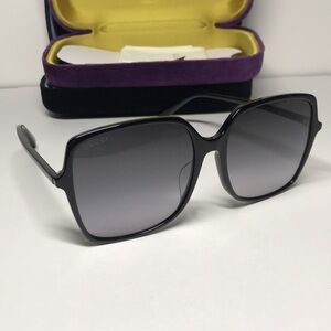 New Authentic Gucci GG0544S 001 Oversized Rectangle Sunglasses